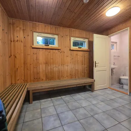 Lodja Jahimaja Holiday home *